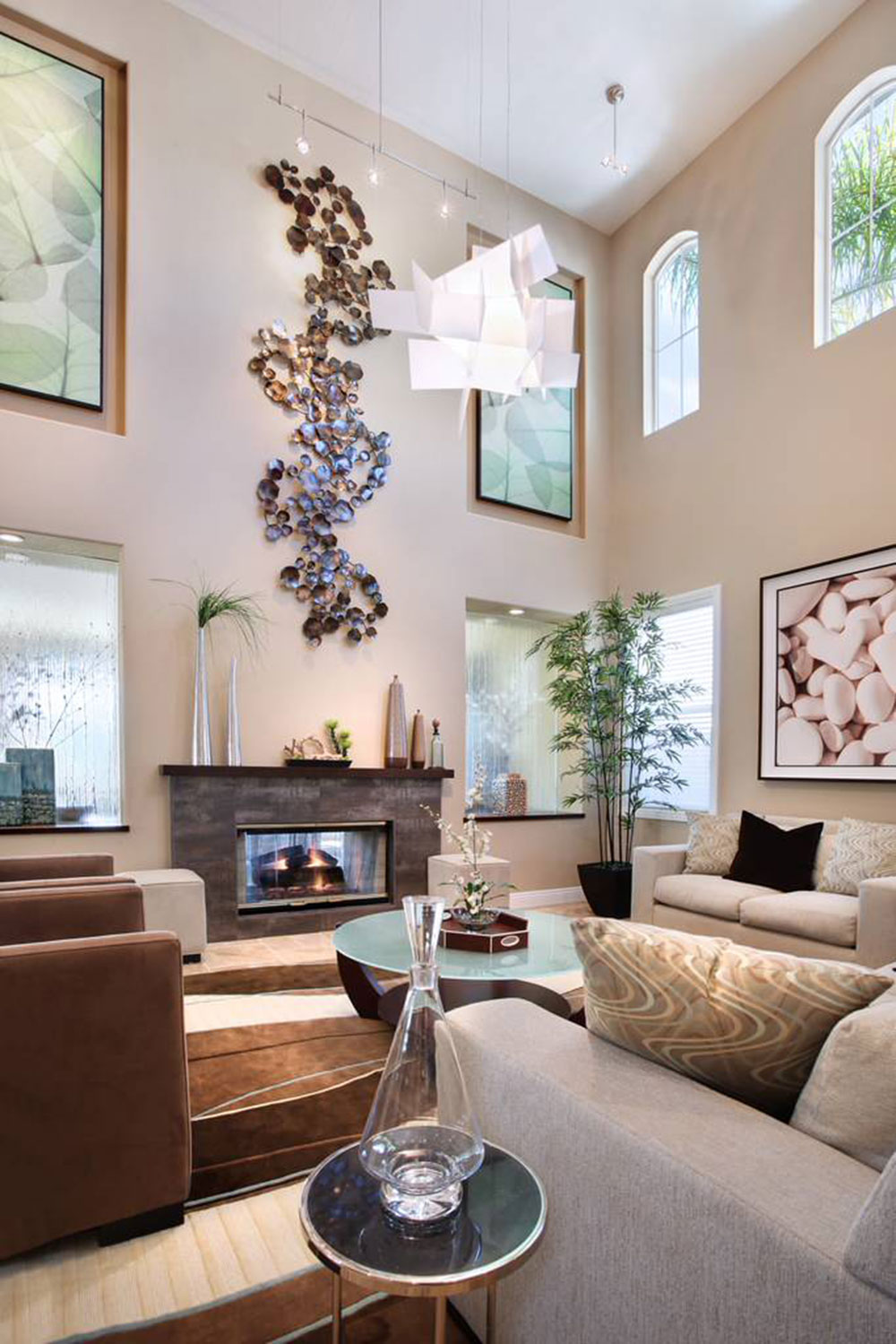 How To Decorate A Large Living Room Wall With Vaulted Ceilings | www