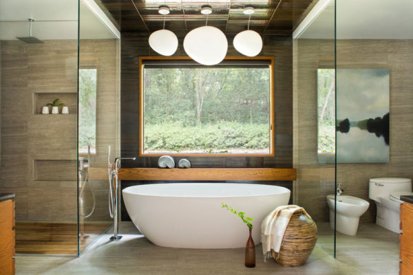 A Sharp Bathroom By Rabaut Design Associates Inc 600x400 