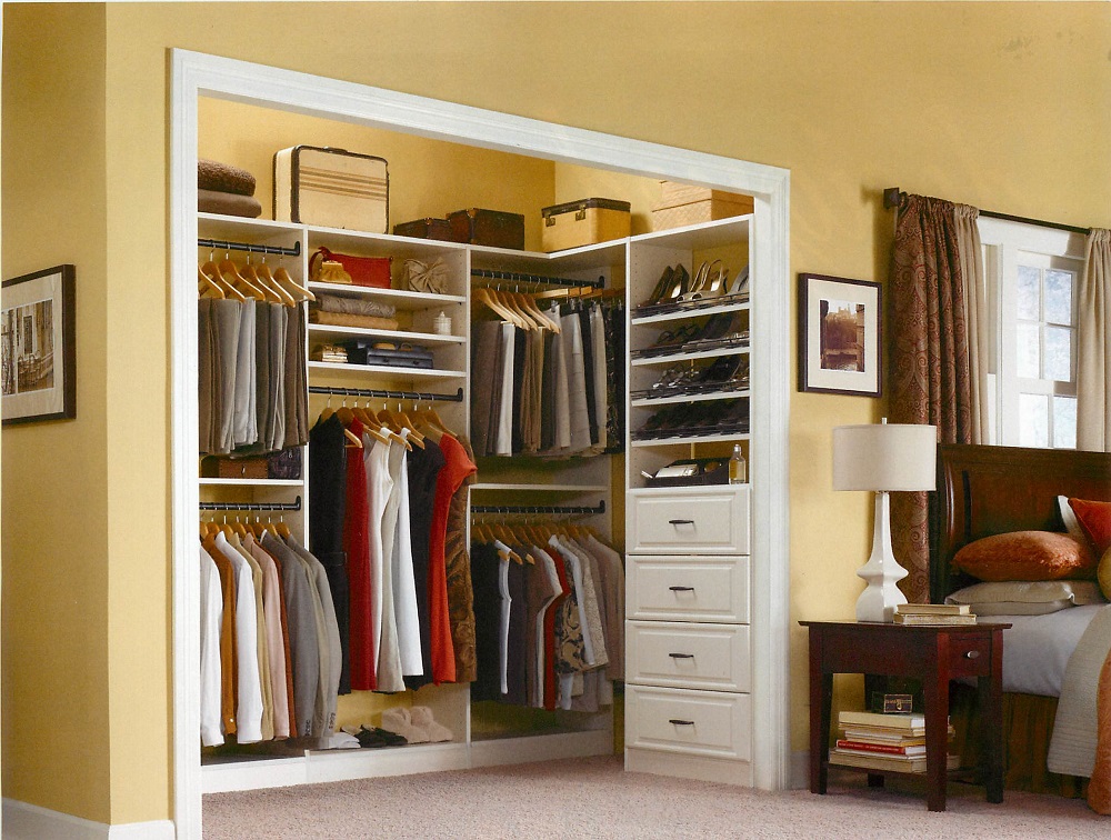 Corner closet ideas to help you maximize your space
