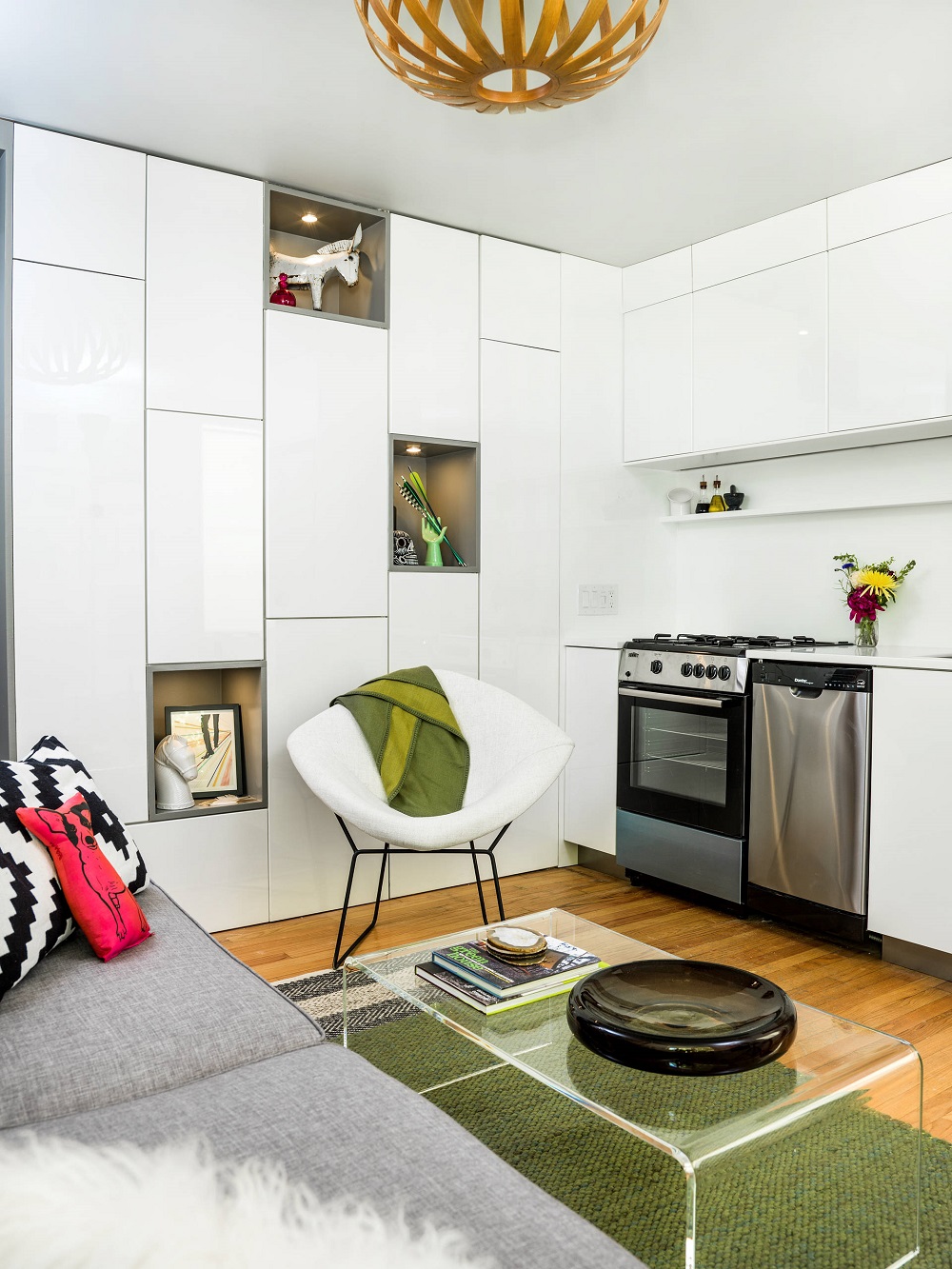 k12 What's an efficiency apartment and why's it different from a studio?